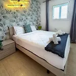 Sunlight By Hello Homes * سيدجيس